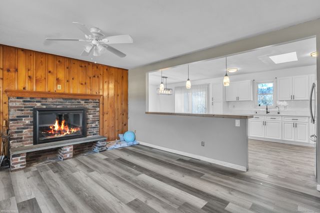 15 Cracow Avenue, Windham, CT 06280