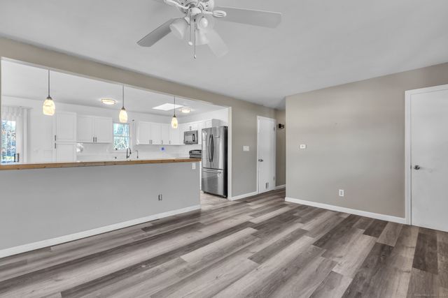 15 Cracow Avenue, Windham, CT 06280