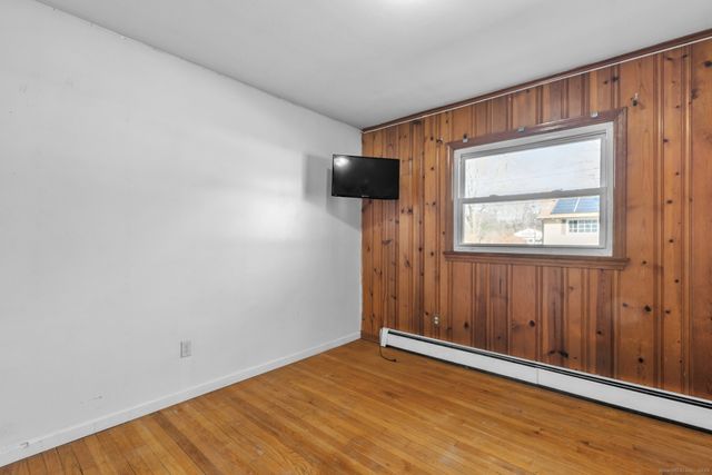 15 Cracow Avenue, Windham, CT 06280