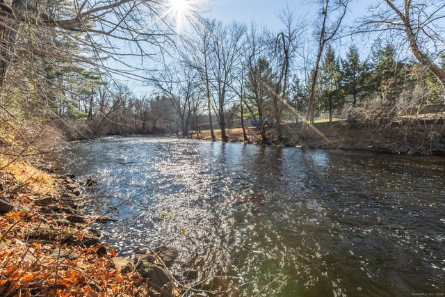 15 Cracow Avenue, Windham, CT 06280