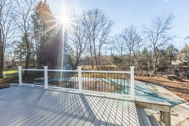 15 Cracow Avenue, Windham, CT 06280