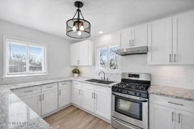 9 Spruce Road, Howell, NJ 07731