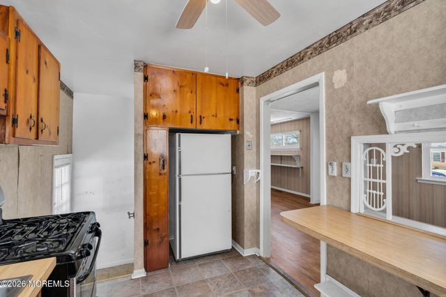 9 Spruce Road, Howell, NJ 07731