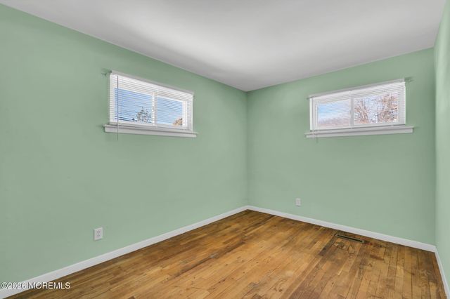 9 Spruce Road, Howell, NJ 07731