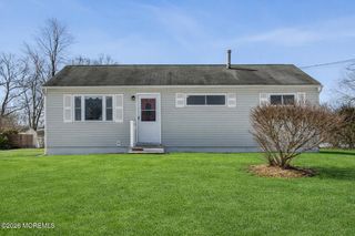 9 Spruce Road, Howell, NJ 07731