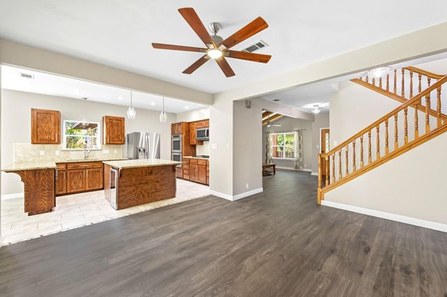 1904 Cedar Ridge DR, Austin, TX 78741