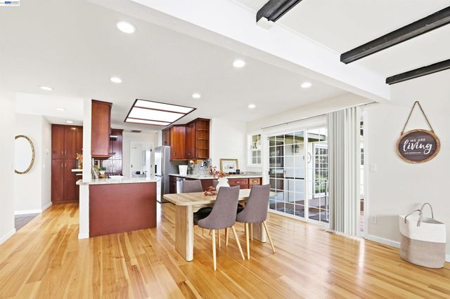 35234 Cornish Dr, Fremont, CA 94536