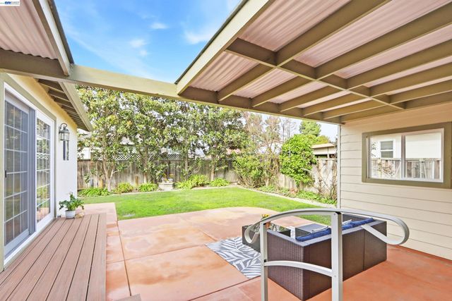 35234 Cornish Dr, Fremont, CA 94536