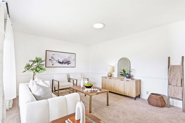 35234 Cornish Dr, Fremont, CA 94536