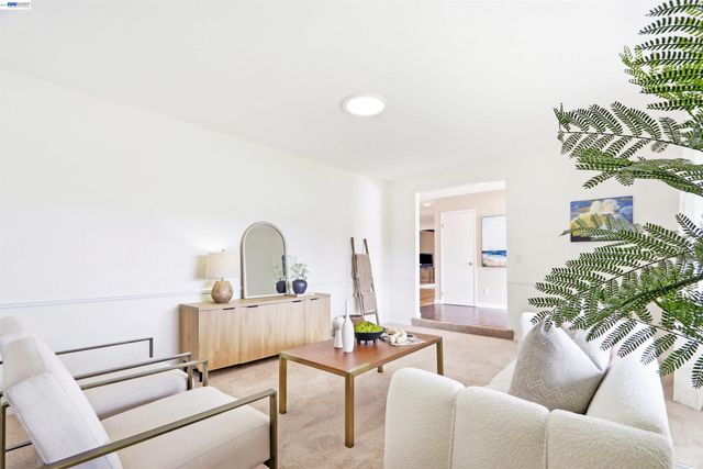 35234 Cornish Dr, Fremont, CA 94536