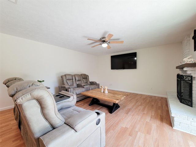 5822 Evening Shadows Lane, Spring, TX 77373