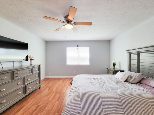 5822 Evening Shadows Lane, Spring, TX 77373