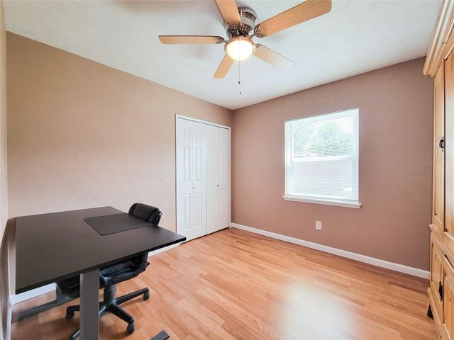 5822 Evening Shadows Lane, Spring, TX 77373