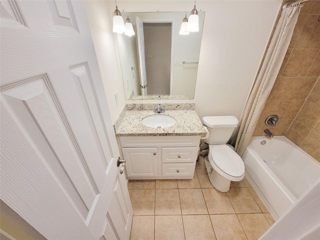 5822 Evening Shadows Lane, Spring, TX 77373