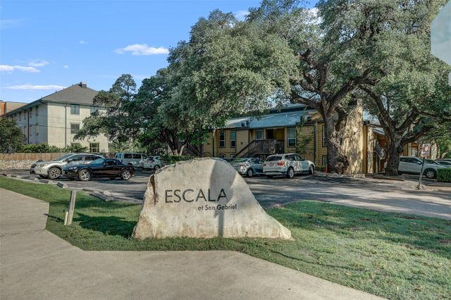 1000 W 26th ST 215, Austin, TX 78705