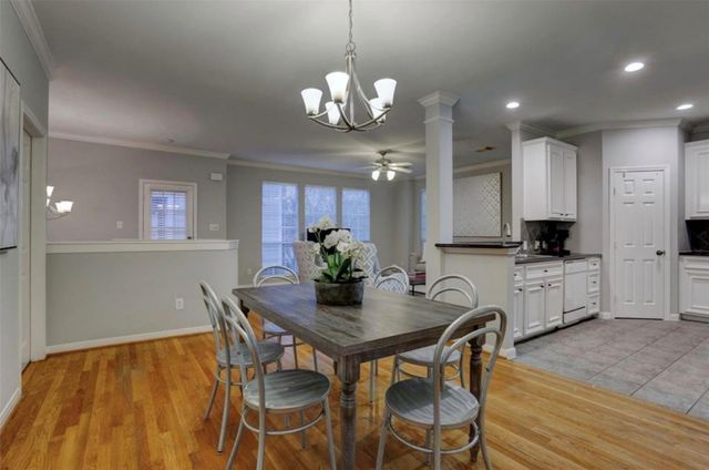 1015 Eberhard Street, Houston, TX 77019