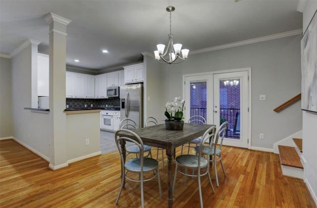 1015 Eberhard Street, Houston, TX 77019