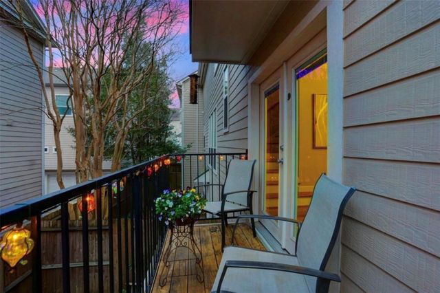 1015 Eberhard Street, Houston, TX 77019