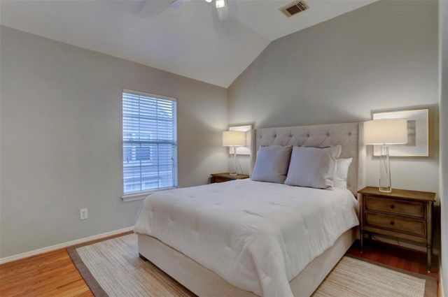 1015 Eberhard Street, Houston, TX 77019