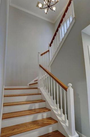 1015 Eberhard Street, Houston, TX 77019