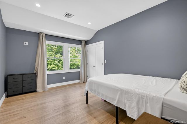 534 Riverside Avenue, Massapequa, NY 11758