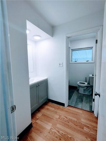 600 Eastland Avenue, Akron, OH 44305