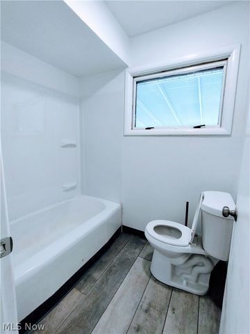 600 Eastland Avenue, Akron, OH 44305