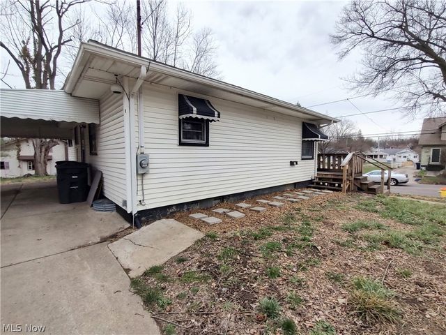 600 Eastland Avenue, Akron, OH 44305