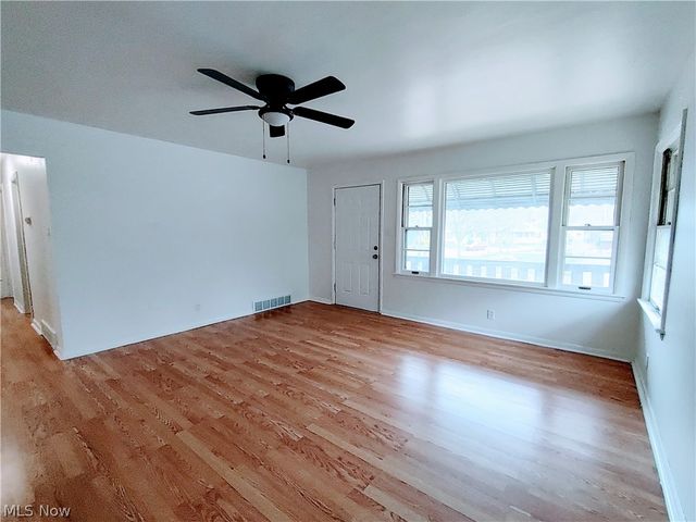 600 Eastland Avenue, Akron, OH 44305