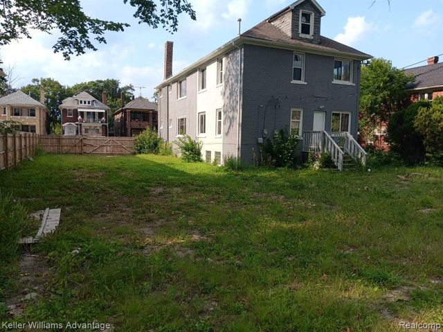 1975 Gladstone Street, Detroit, MI 48206