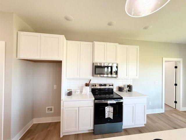 10710 E Bonita st, Wichita, KS 67207
