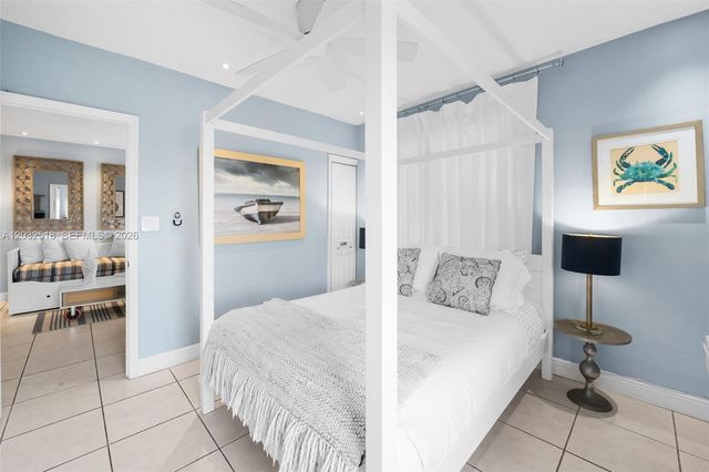 3030 Collins Avenue 4E, Miami Beach, FL 33140