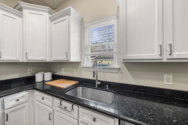 2113 VINTON AVE, Memphis, TN 38104