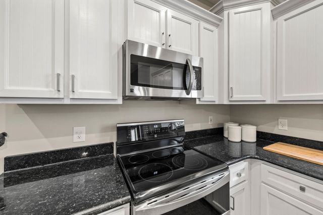 2113 VINTON AVE, Memphis, TN 38104