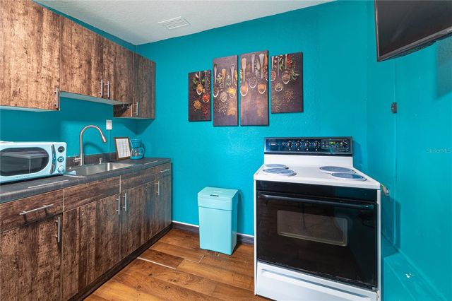 7410 5TH AVENUE N, St Petersburg, FL 33710