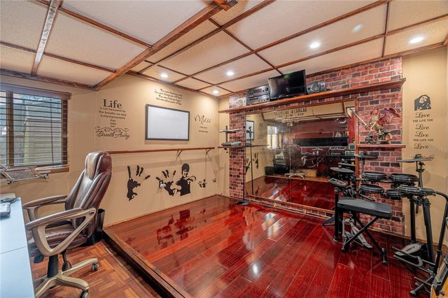 7410 5TH AVENUE N, St Petersburg, FL 33710