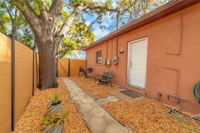 7410 5TH AVENUE N, St Petersburg, FL 33710