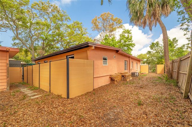 7410 5TH AVENUE N, St Petersburg, FL 33710