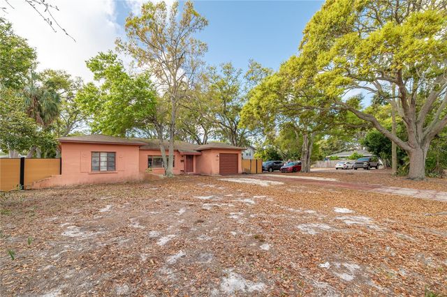 7410 5TH AVENUE N, St Petersburg, FL 33710