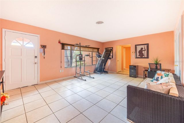 7410 5TH AVENUE N, St Petersburg, FL 33710