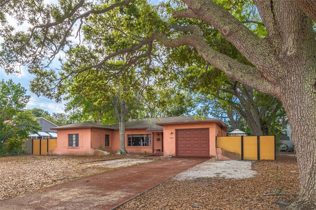 7410 5TH AVENUE N, St Petersburg, FL 33710