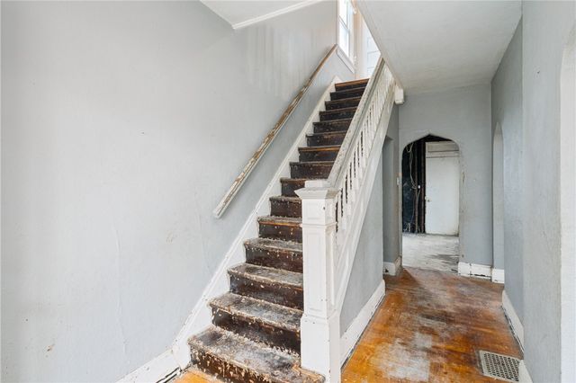 1600 Alverado Ave, Beechview, PA 15216