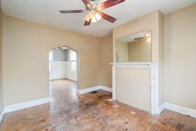 1600 Alverado Ave, Beechview, PA 15216