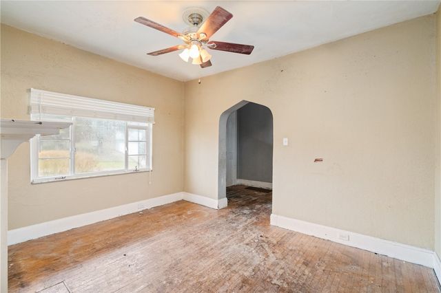 1600 Alverado Ave, Beechview, PA 15216