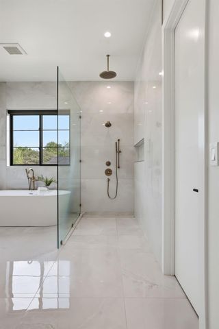 9764 Powerhouse Rd, Newcastle, CA 95658