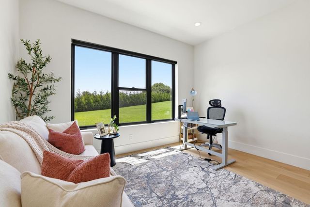 9764 Powerhouse Rd, Newcastle, CA 95658