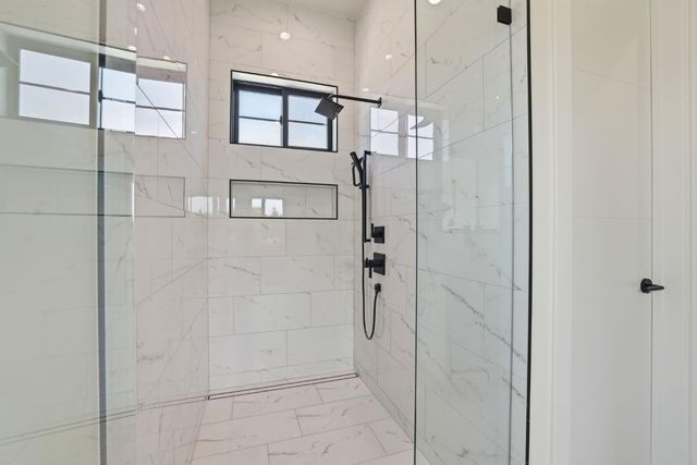 9764 Powerhouse Rd, Newcastle, CA 95658