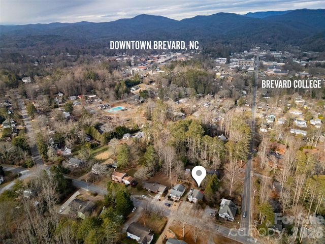 401 Park Avenue, Brevard, NC 28712
