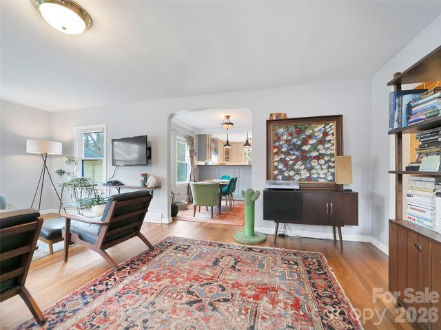 401 Park Avenue, Brevard, NC 28712