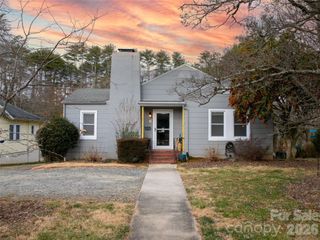 401 Park Avenue, Brevard, NC 28712